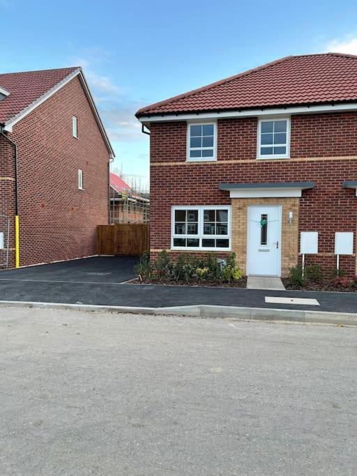 Stunning 3-Bed Risa House In Beeston Nottingham Villa Buitenkant foto