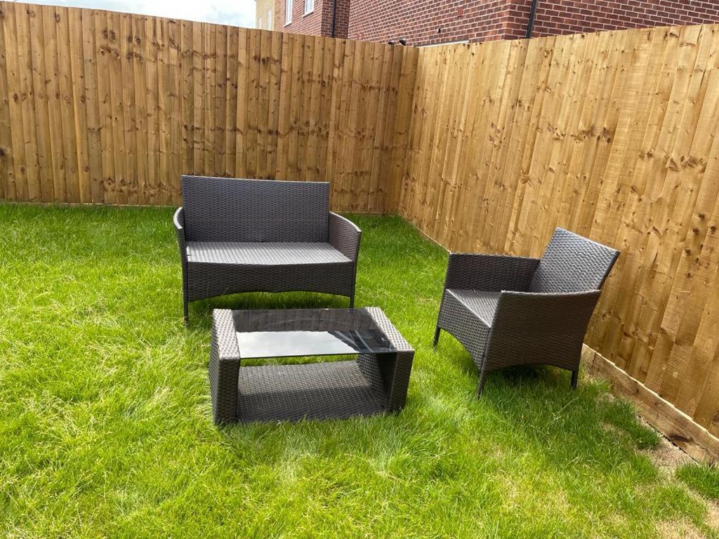 Stunning 3-Bed Risa House In Beeston Nottingham Villa Buitenkant foto