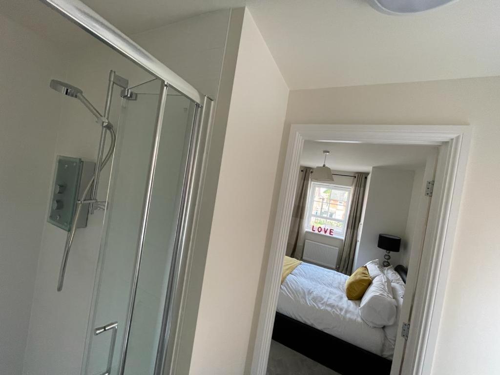 Stunning 3-Bed Risa House In Beeston Nottingham Villa Buitenkant foto